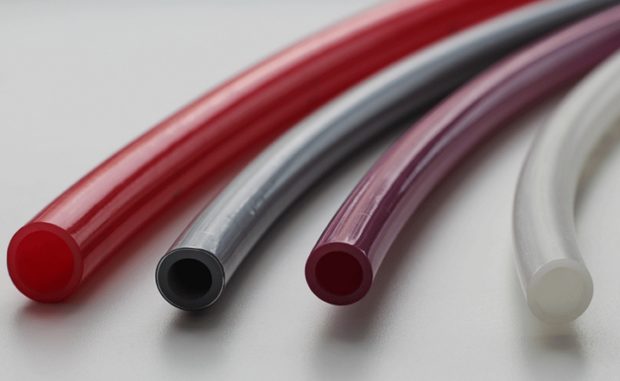 7 tips on which pipes made of cross-linked polyethylene for a warm floor, heating and water supply is better to choose